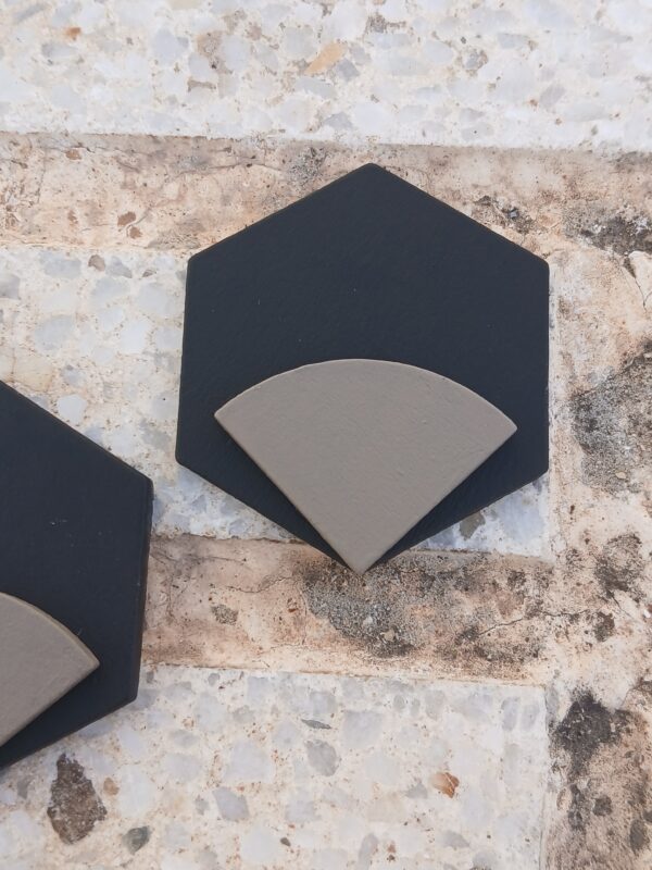 Pendientes Poiret negro y beig - Imagen 2